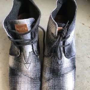 TOMS wedge shoes